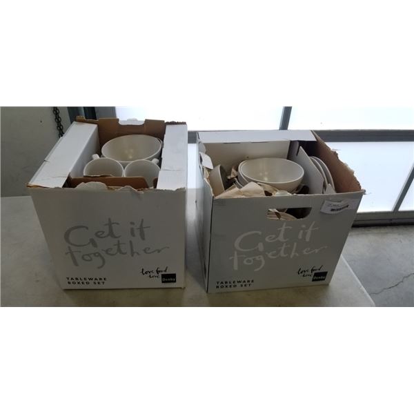 SET OF PERSONA DINNNERWARE