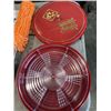 Image 5 : TOTE OF STREAMERS SUNSHADES AND MORE