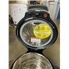 Image 3 : INSTANT POT DUO CRISP W/ ULTIMATE LID MULTI COOKER AND AIR FRYER - TESTED WORKING, RETAIL $279