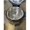 Image 4 : INSTANT POT DUO CRISP W/ ULTIMATE LID MULTI COOKER AND AIR FRYER - TESTED WORKING, RETAIL $279