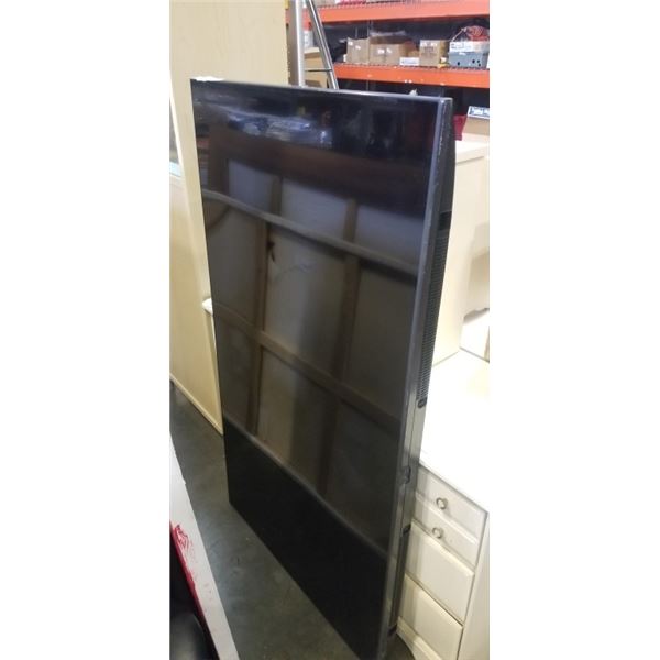 SAMSUNG TV 65" NO REMOTE