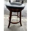 Image 4 : SET OF SWIVEL LEATHER SEAT BAR STOOLS