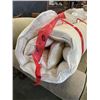 Image 2 : ROYAL PEDIC QUEENSIZE MATTRESS TOPPER