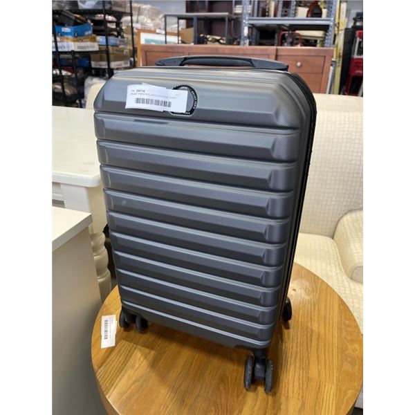 DELSEY PARIS ROLLING LUGGAGE CARRY ON SIZE