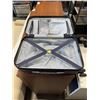 Image 3 : DELSEY PARIS ROLLING LUGGAGE CARRY ON SIZE
