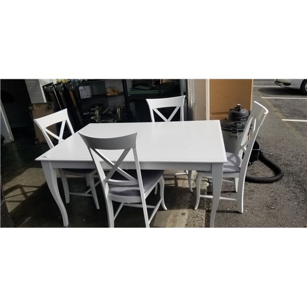 WHITE DINING TABLE W/ 4 CHAIRS