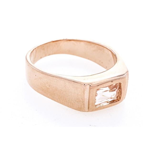 18kt Oro Laminado Bezel Set Gemstone Signet Style