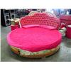 Image 1 : 7' Foot Round Bed with Pink Tufted Bed Board