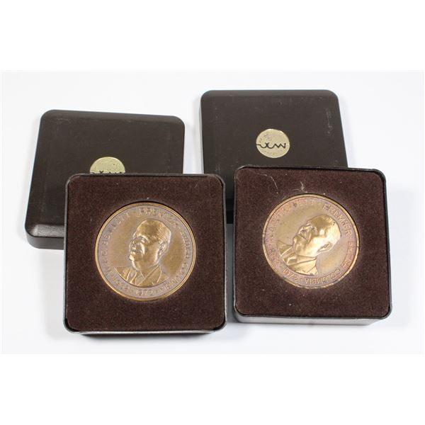 1 SET 2 - 1952 - 1972 WAC BENNETT, PREMIER