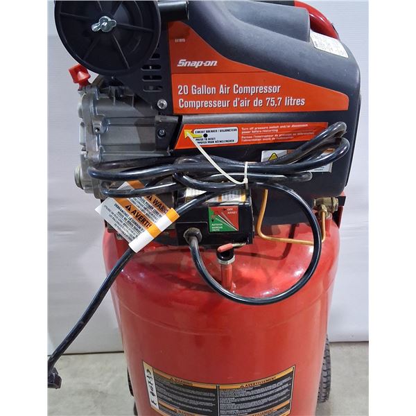 SNAP-ON 20 GALLON VERTICAL AIR COMPRESSOR