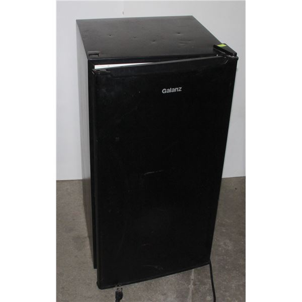 GALANZ MINI FRIDGE MODEL GLR33MBKE02