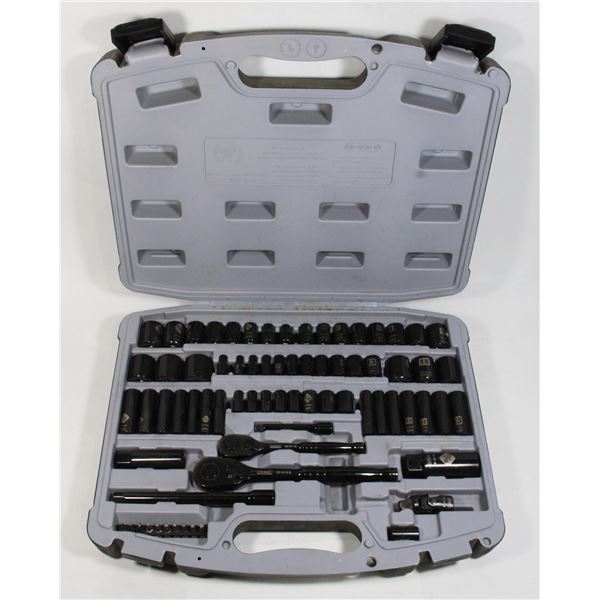 STANLEY BLACK CHROME SOCKET SET BOTH 1/4" AND 3/8"
