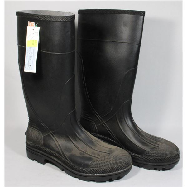 NEW SERVUS WATERPROOF STEEL TOE BOOTS SIZE 10