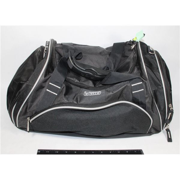 OGIO BLACK DUFFLE BAG
