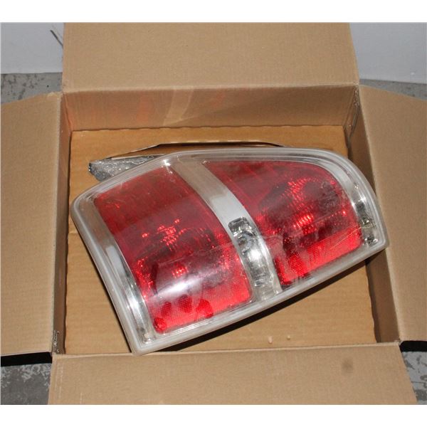 PAIR OF FORD F-150 TAIL LIGHTS