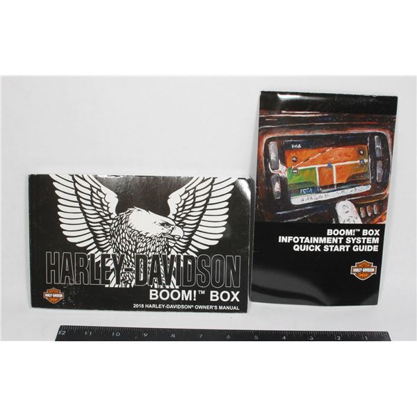 PAIR OF HARLEY DAVIDSON MANUALS/QUICK START GUIDES
