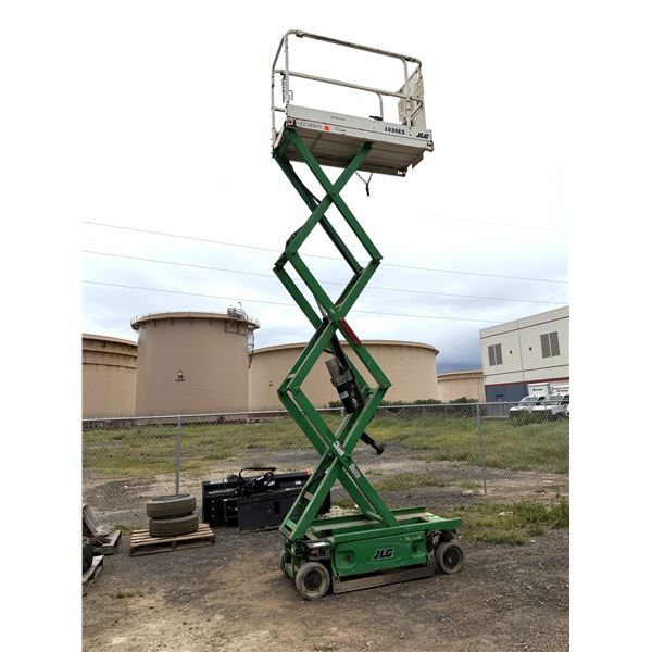 (10238885) 2019 JLG 1930ES Electric Scissor Lift (Runs & Lifts See Video)