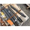 Image 2 : Contents of Pallet - Chisels