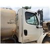 Image 29 : (1030377) 2018 Freightliner M2 Water Truck 2000-Gallon (Runs, Drives, Sprays - See Video)