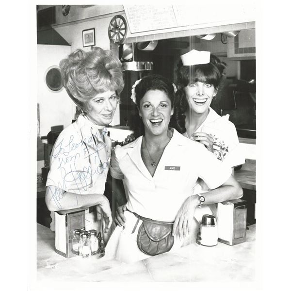 Alices Polly Holliday Signed Photo