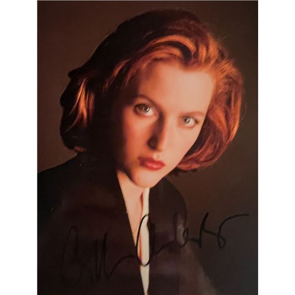 Gillian Anderson facsimile signed photo. 5x7 inches