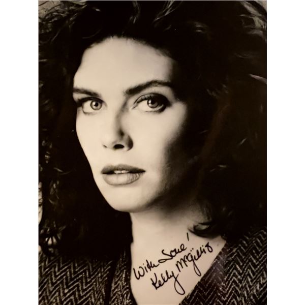 Kelly McGillis facsimile signed photo. 3x4 inches