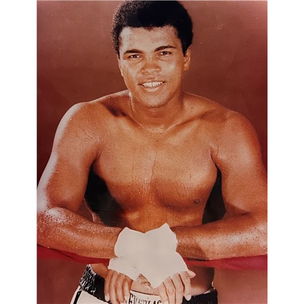 Boxing Great Muhammad Ali Unsigned Photo