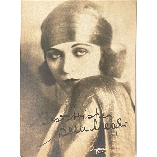 Pola Negri photo