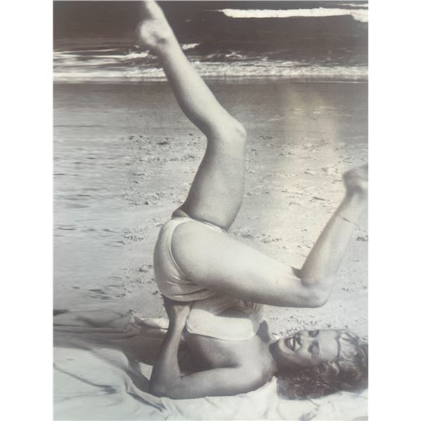 Marilyn Monroe unsigned photo