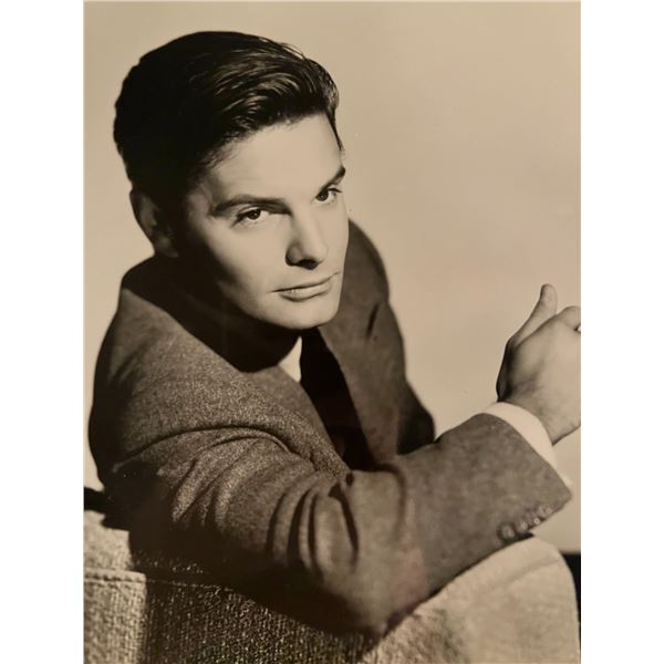 Louis Jourdan unsigned photo