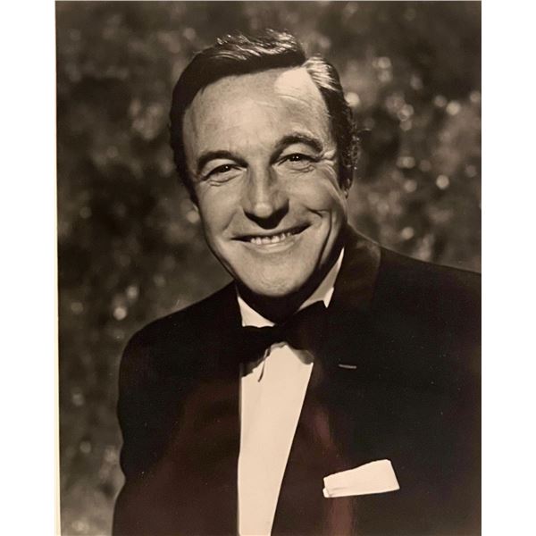 Gene Kelly unsigned photo