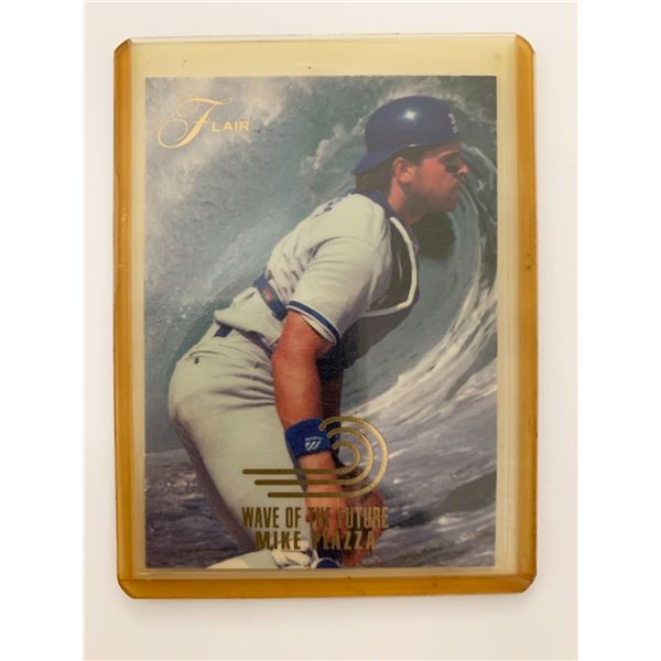 Mike Piazza Wave of the Future Flair Baseball Card