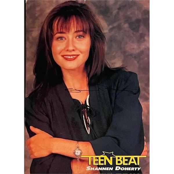Beverly Hills 90210 Shannen Doherty Signed Teen Beat magazine page
