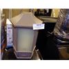 Image 1 : Speaker built in and light lamp