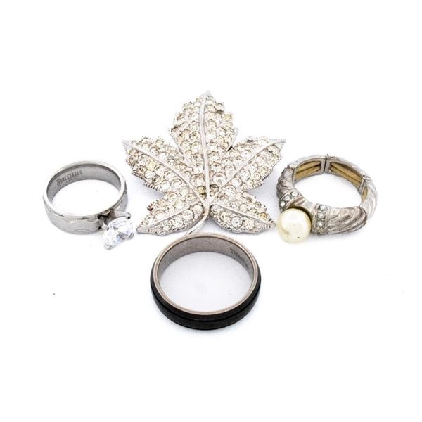 Lot - Mixed Jewellery Rings, PIN, ETC.