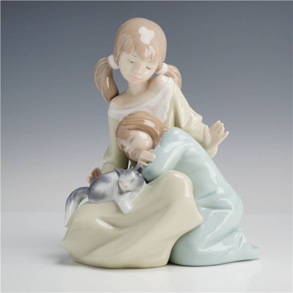 LladrÃ³ Porcelain Figurine, "Little Sister" Model #1534