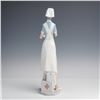 Image 2 : LladrÃ³, Making Rounds Nurse Figurine