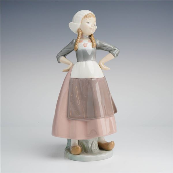 Lladro Porcelain Figurine, Dutch Girl Gretel, Model 5064