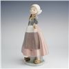 Image 3 : Lladro Porcelain Figurine, Dutch Girl Gretel, Model 5064