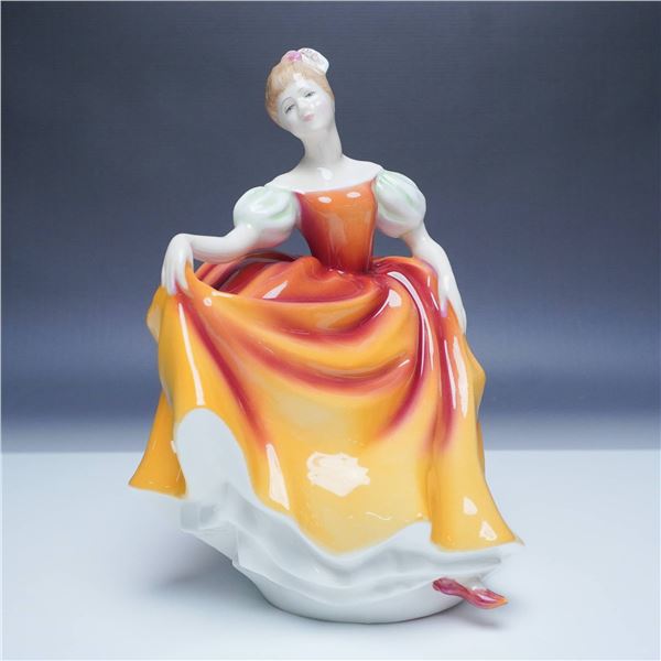 Royal Doulton Autumn Attraction HN 3612 Figurine