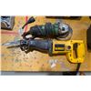 Image 1 : LOT:SCIE ALTERNATIVE ÉLECTRIQUE DEWALT #DW304  ET MEULEUSE D'ANGLE 5" HITACHI #G1252