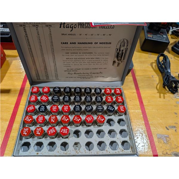 CAISSE DE BUSES DE PULVÉRISATION ASSORTIES