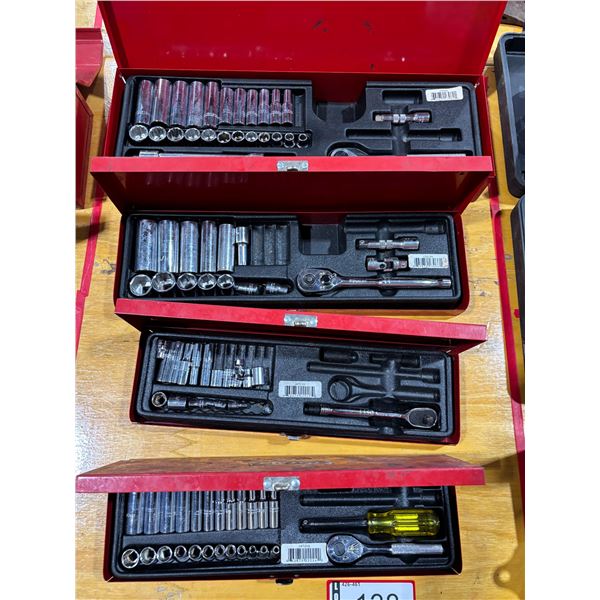 LOT DE 4 ENSEMBLES D’OUTILS À CLIQUET **INCOMPLET**