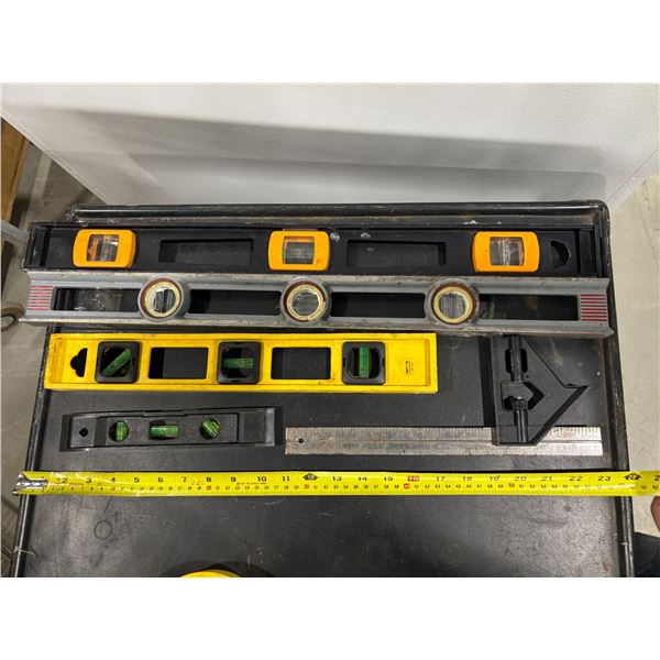 LOT DE 5 NIVEAUX ASSORTIS