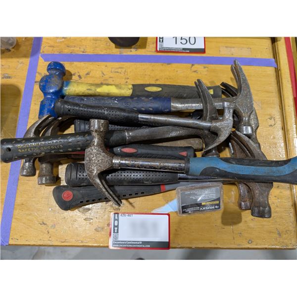 LOT DE 10 MARTEAUX ASSORTIS