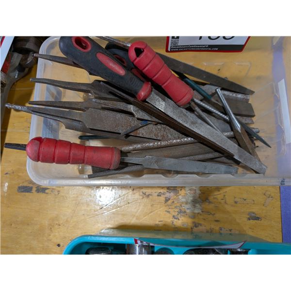 LOT DE RÂPES ET LIMES ASSORTIES