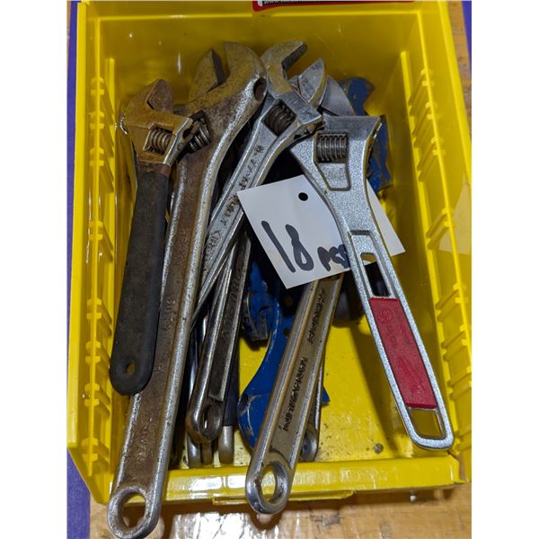 LOT DE 18 CLÉS AJUSTABLES ASSORTIES