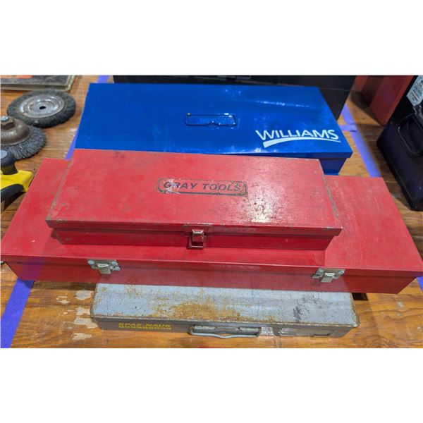 LOT DE 5 BOÎTES À OUTILS ASSORTIES