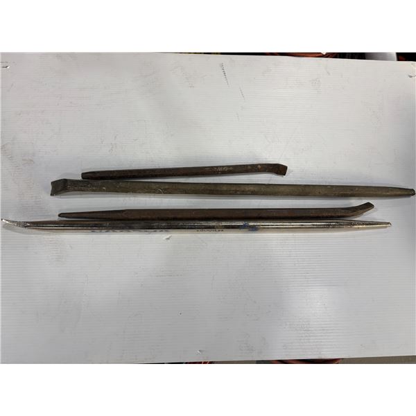 LOT DE 4 BARRES À LEVIER ASSORTIES