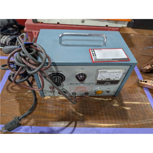 LOT DE TESTEUR DE RÉSISTANCE DIÉLECTRIQUE #AVC 25V 120V 60HZ 3A